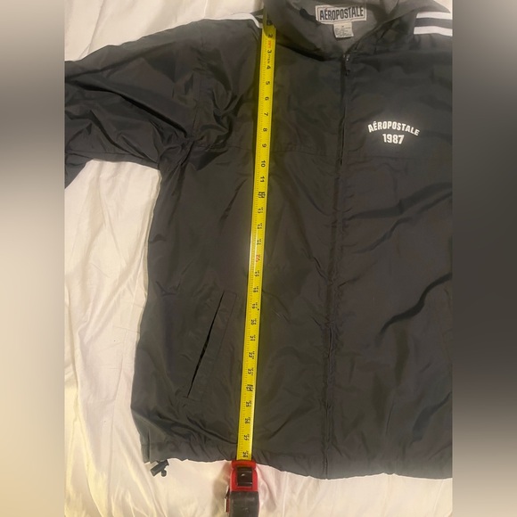 Men’s Aeropostale Charcoal Hooded Windbreaker - Picture 3 of 7